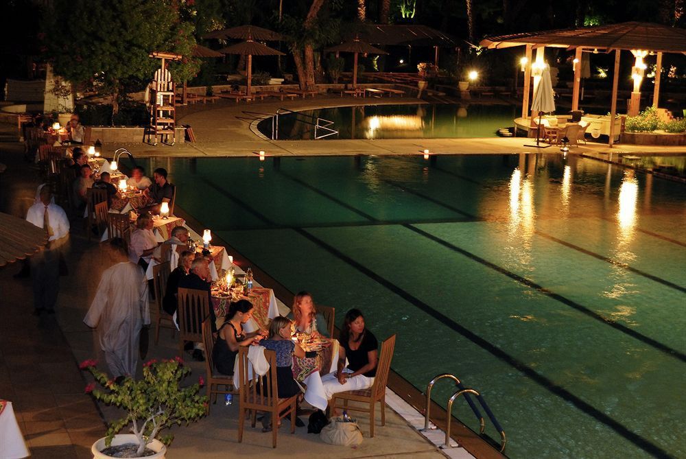 מלון Pavillon Winter לוקסור מראה חיצוני תמונה The swimming pool at the resort